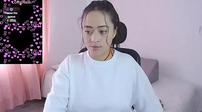 jjulietha95 from StripChat