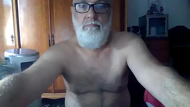 johnbearxxx from StripChat is Freechat