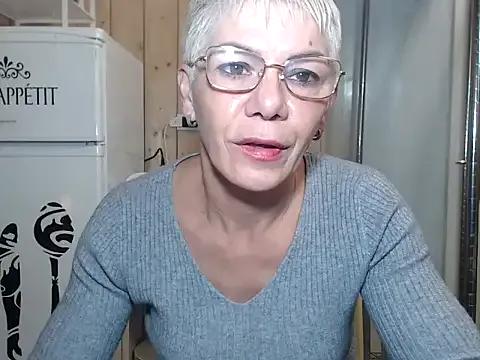 Jona33 from StripChat