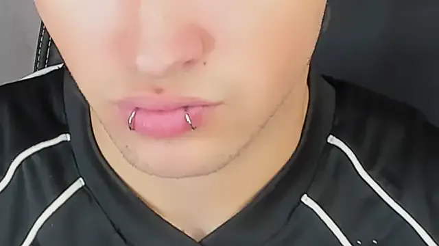 JonnyDarka from StripChat