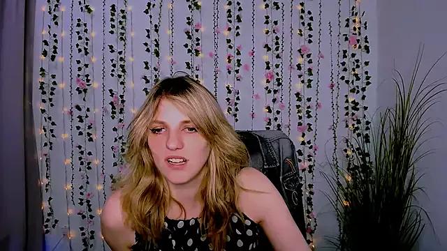 Try our streaming cams variety and talk on a personal level with our adorable girls streamers, showing off their bountiful shapes and dildos.