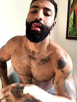 Juan-Diamond from StripChat is Freechat