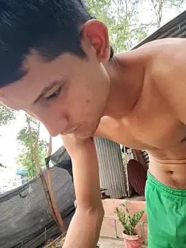 Juan_Hotcaliemte from StripChat is Freechat