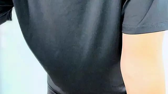 JuiceOfLove from StripChat is Freechat