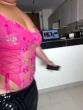 juicybatate from StripChat is Freechat