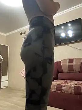 JuicyGamess from StripChat is Freechat