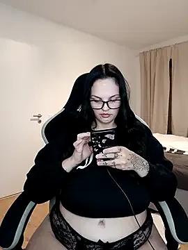 JUJUICY- from StripChat is Freechat