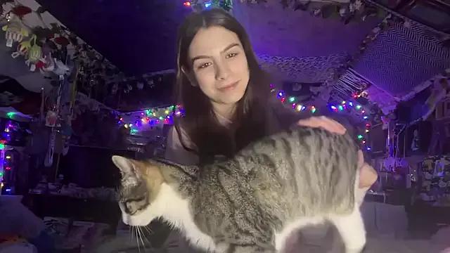 JulesLoves from StripChat is Freechat