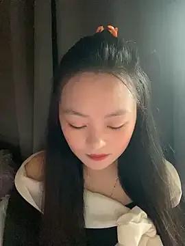 Julia-Elsa from StripChat is Freechat