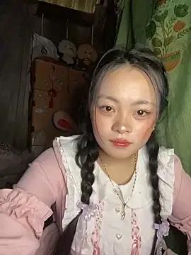 Julia-Elsa from StripChat is Freechat