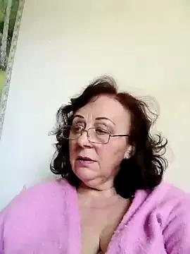 Julia5439 from StripChat is Freechat