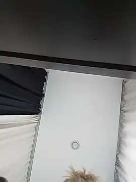 Julia__Candy from StripChat is Freechat