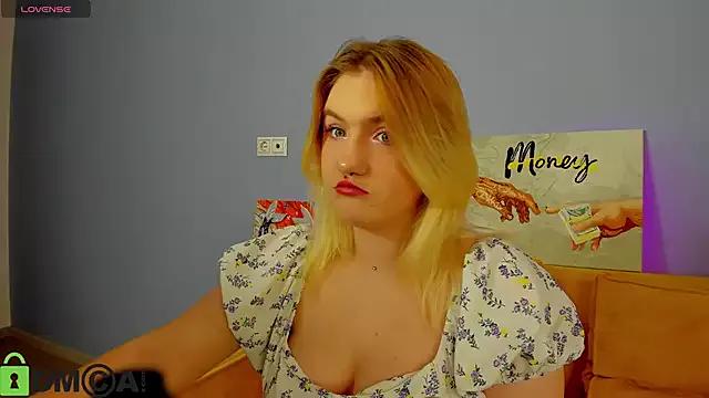 Try our streaming cams variety and talk on a personal level with our adorable girls streamers, showing off their bountiful shapes and dildos.