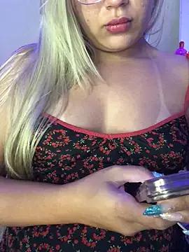 Juliafisher2 from StripChat is Freechat