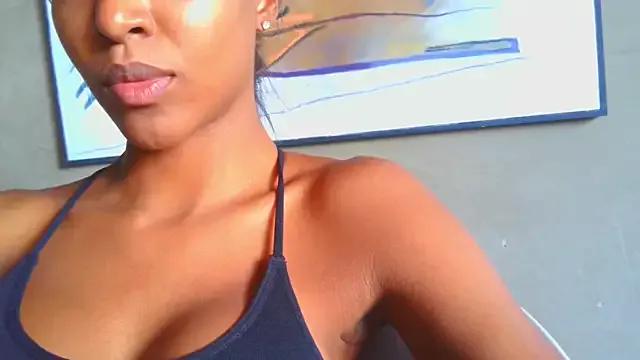 JuliaMartini from StripChat is Freechat
