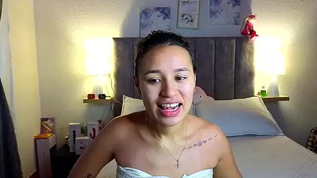 juliana-mancini from StripChat is Freechat