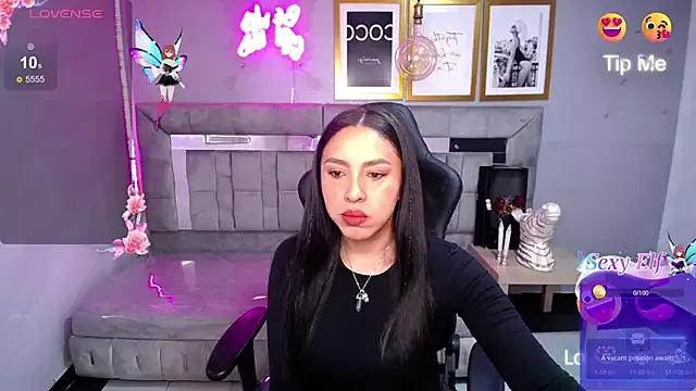 Juliana_henao_v from StripChat is Freechat