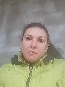 JuliaSky300 from StripChat is Freechat