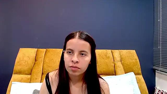 Juliawaine from StripChat is Freechat