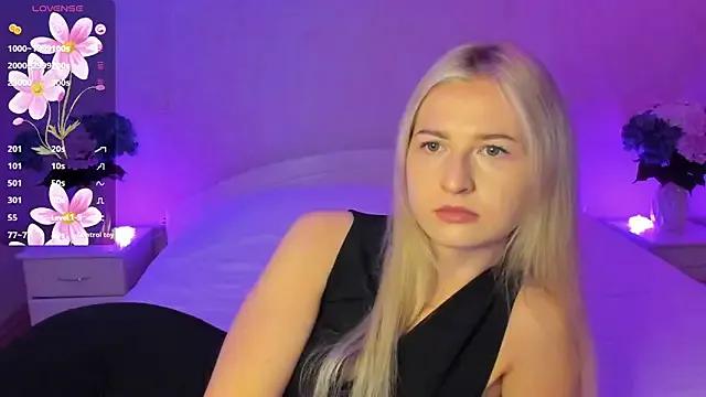 Julie_Blaze from StripChat