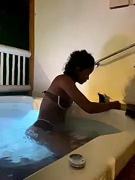 Julieta_cooper1 from StripChat