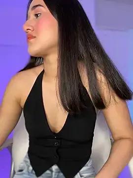 julieta_jhonss from StripChat is Freechat