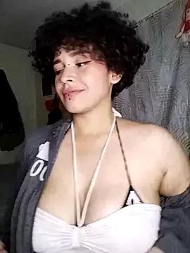 julieta_robert from StripChat is Freechat