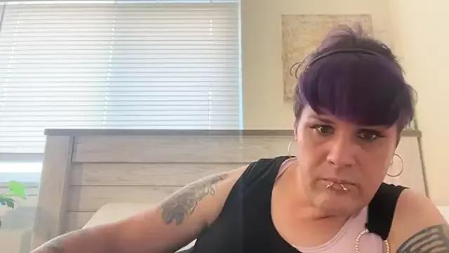 Julietserenity from StripChat is Freechat