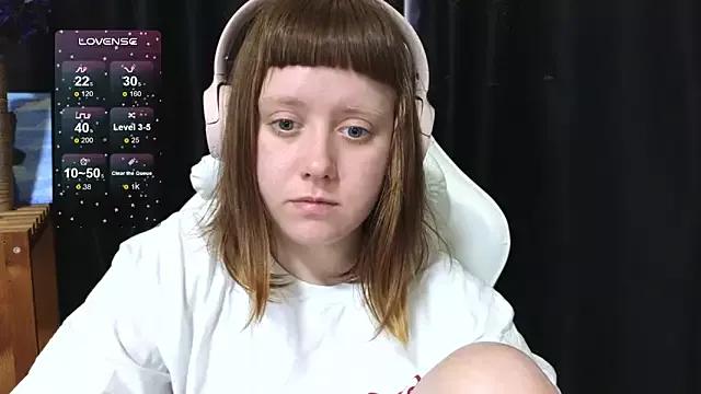 June_shy0 from StripChat is Freechat