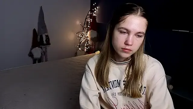 Just_L0VE_me from StripChat is Freechat