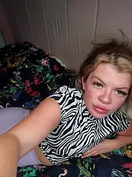 Just_peaches_not_cream from StripChat is Freechat