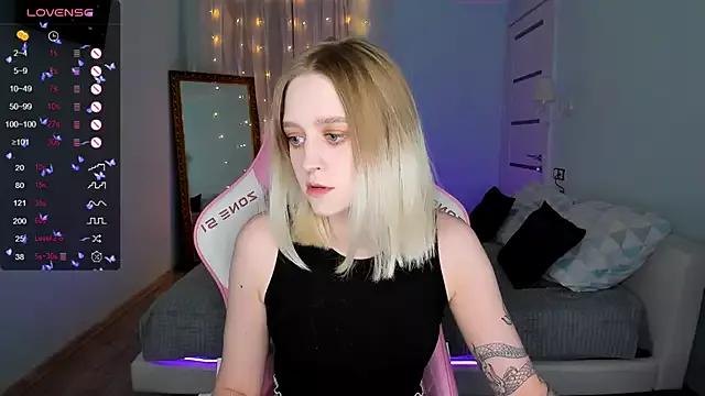 justinahelen_ from StripChat is Freechat