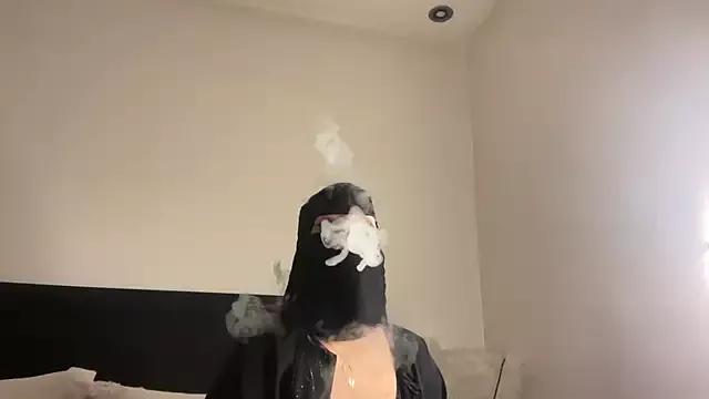 jyjyelamira from StripChat