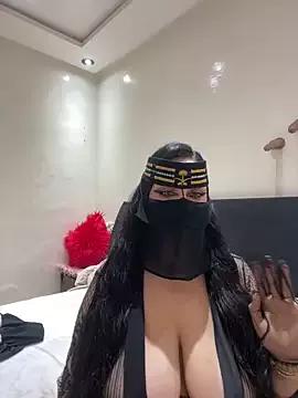 jyjyelamira from StripChat