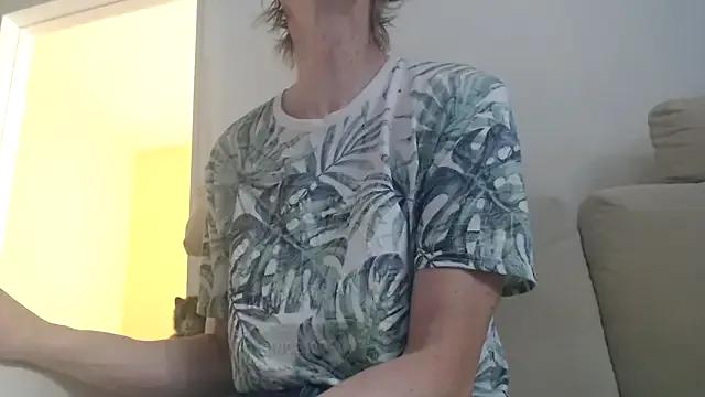 k74robert from StripChat is Freechat