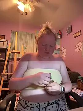 KadiSparkle from StripChat is Freechat
