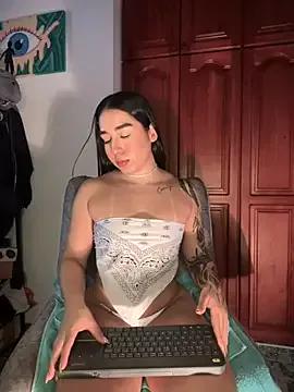 KaditaNavarro from StripChat is Freechat