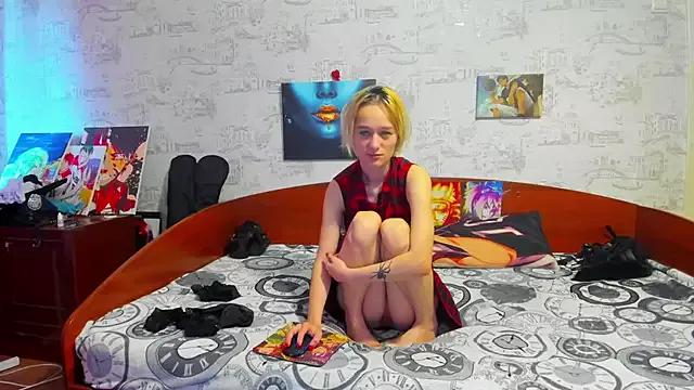 KagamiTayga from StripChat