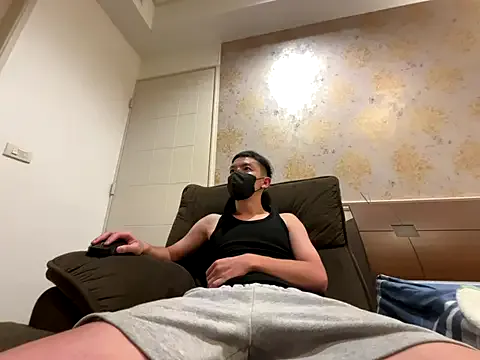 kaikai1335 on StripChat 