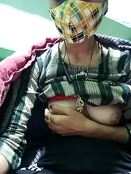 kajalbhabhi44 on StripChat 