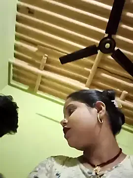 KajalKumarise on StripChat 