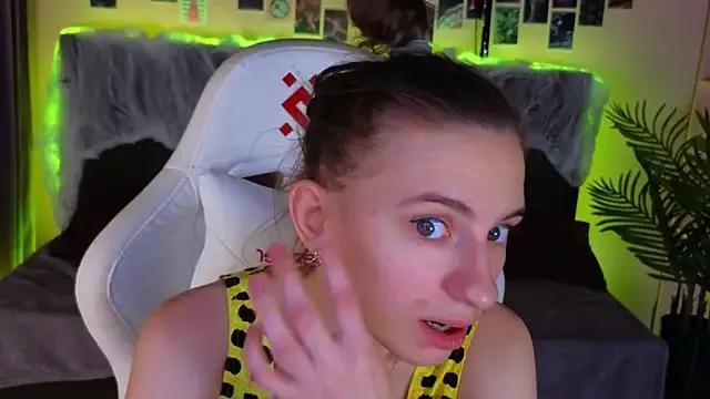 kaleriyaa_ from StripChat is Freechat