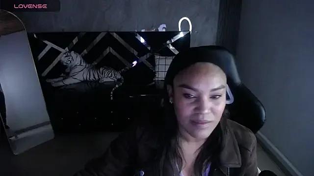 Kamala_a from StripChat