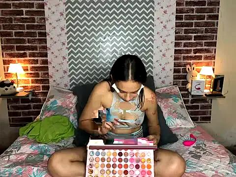 KaMila_M00N from StripChat is Freechat
