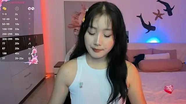 Kamyelia from StripChat is Freechat