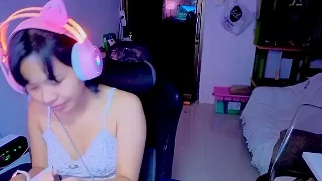 Kana_G from StripChat