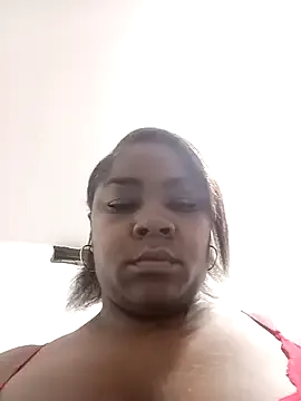 kaorysquirt from StripChat is Freechat