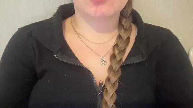 KaraLeee from StripChat