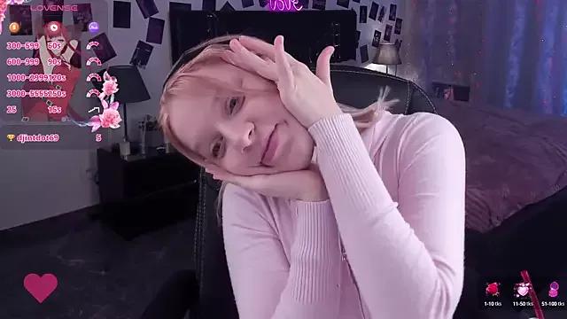 Try our streaming cams variety and talk on a personal level with our adorable girls streamers, showing off their bountiful shapes and dildos.