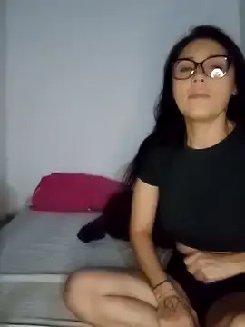 KarameloVzla on StripChat 